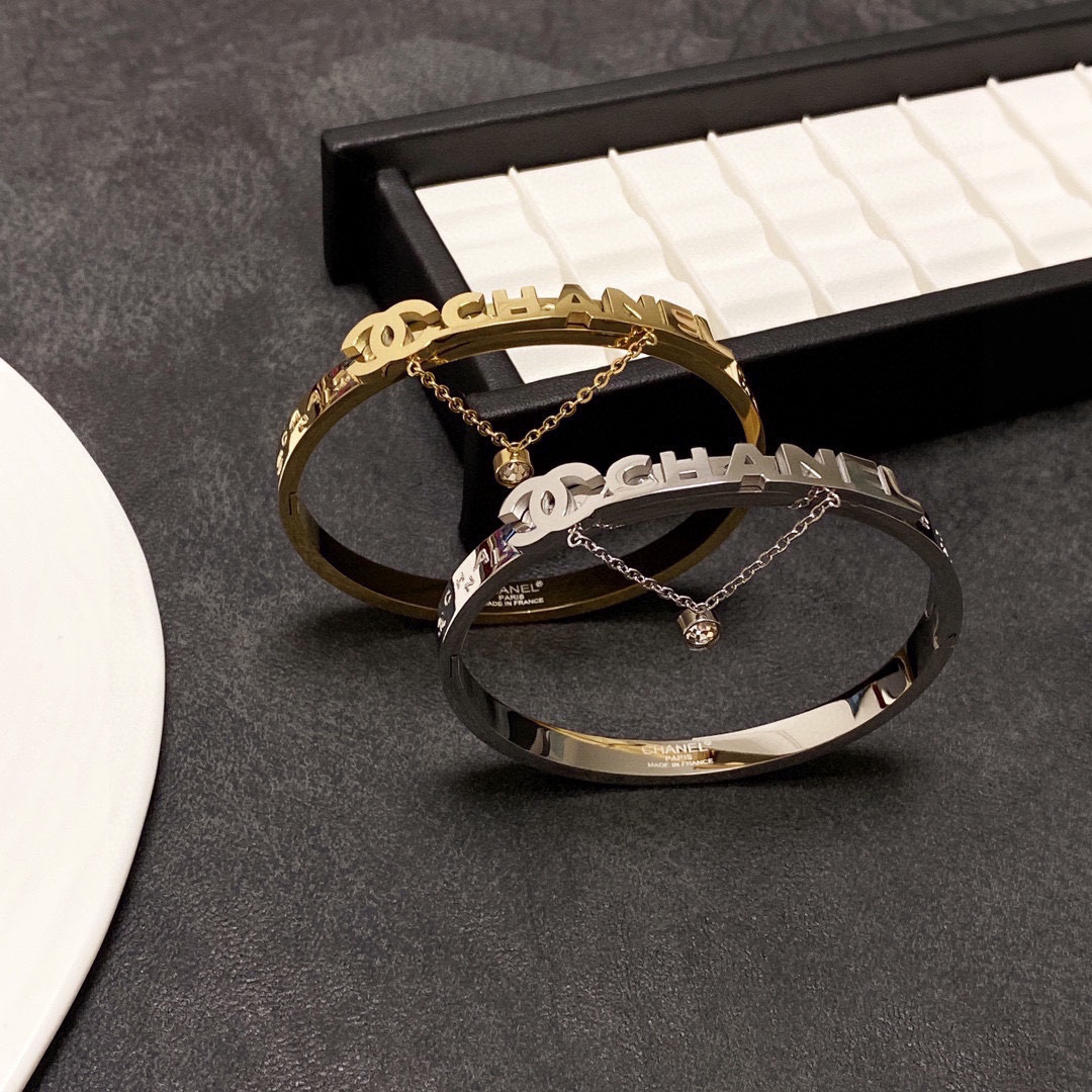 Chanel chain bracelet