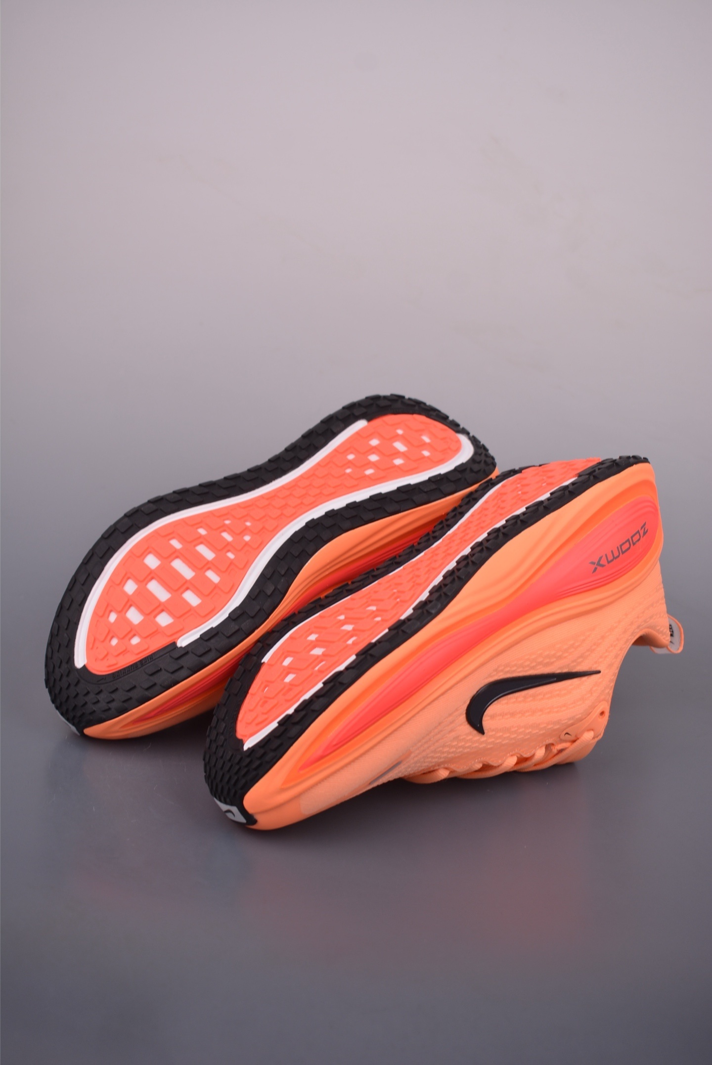 Nike Air Zoom Vomero Plus 