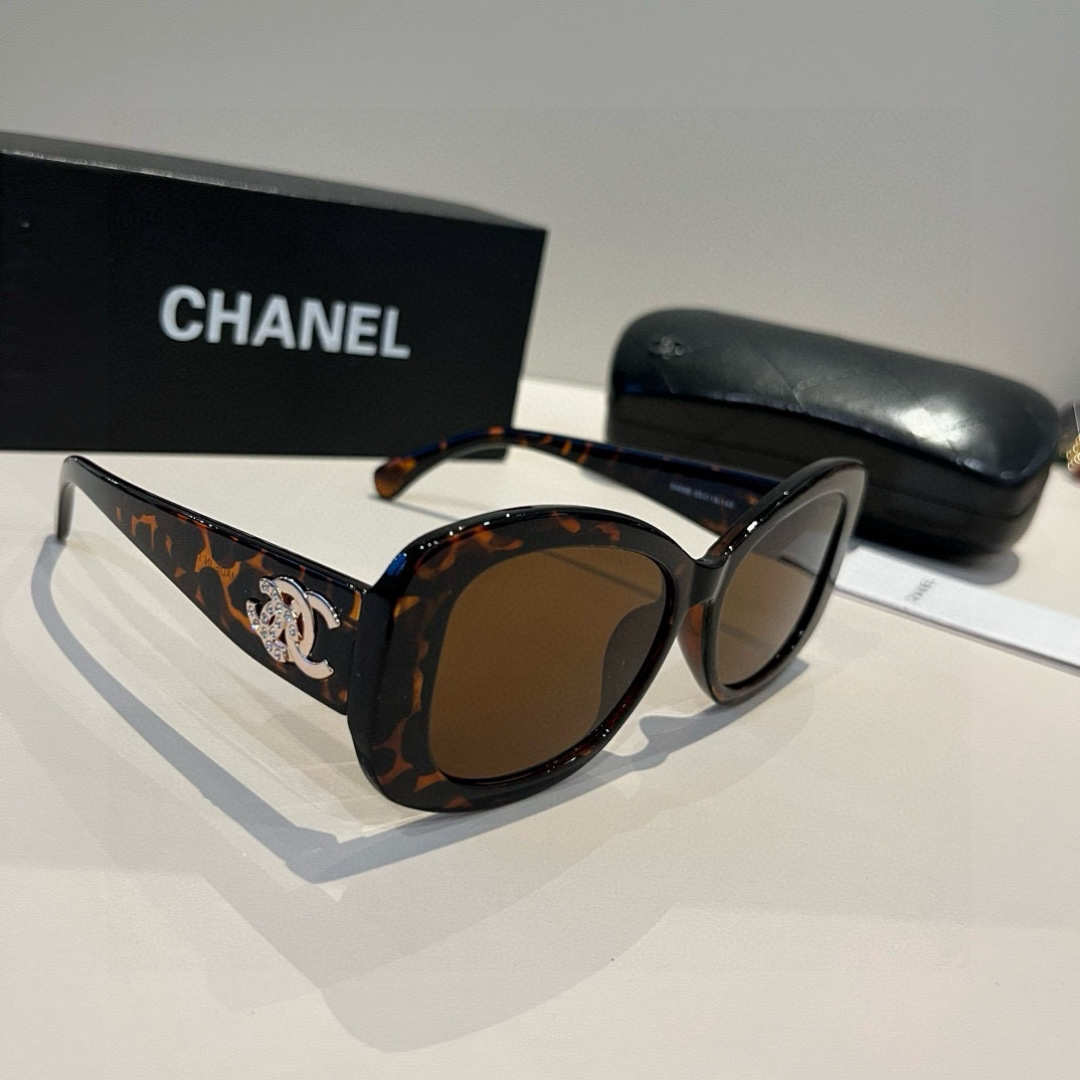 Chanel round frame sunglasses