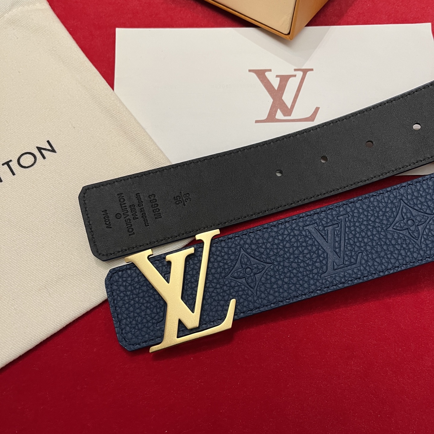 Louis Vuitton Litchi Embossed Cowhide Men's Belt, 4CM Width