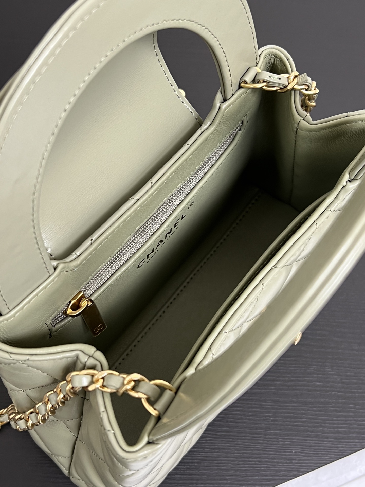 Chanel 25c large kelly diamond handbag 99300