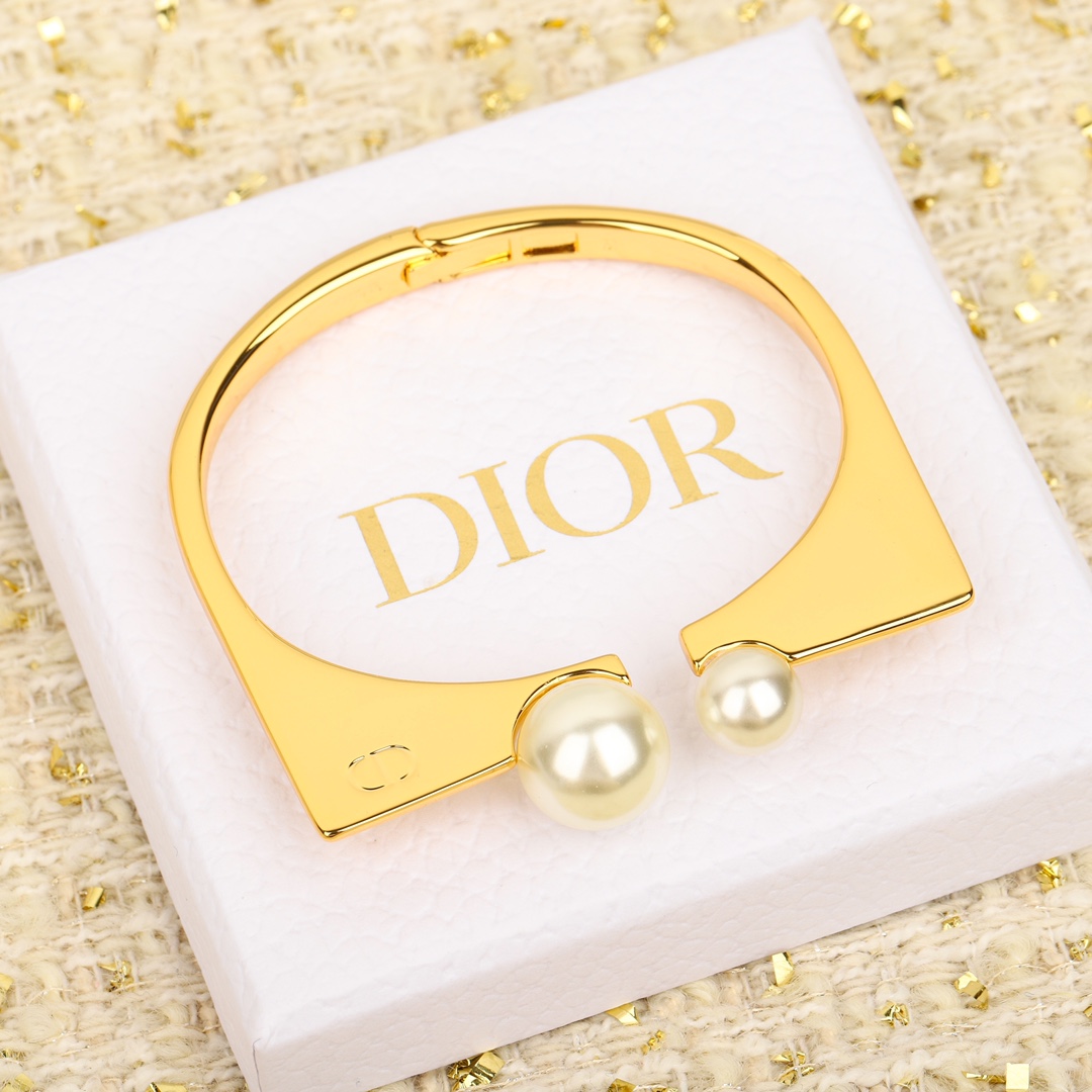 Dior Large and small bead arch open bracelet