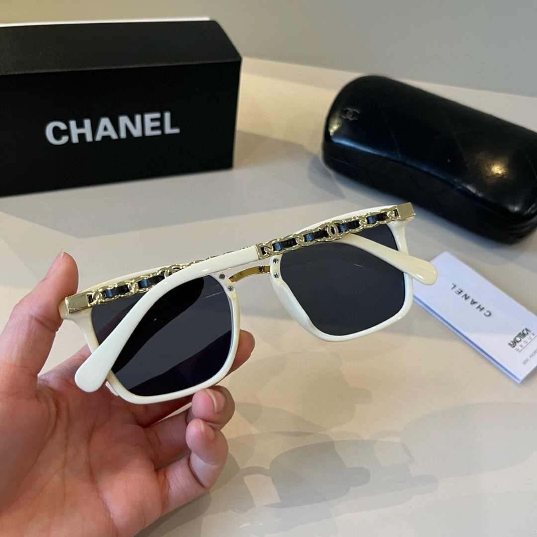 Chanel round frame sunglasses
