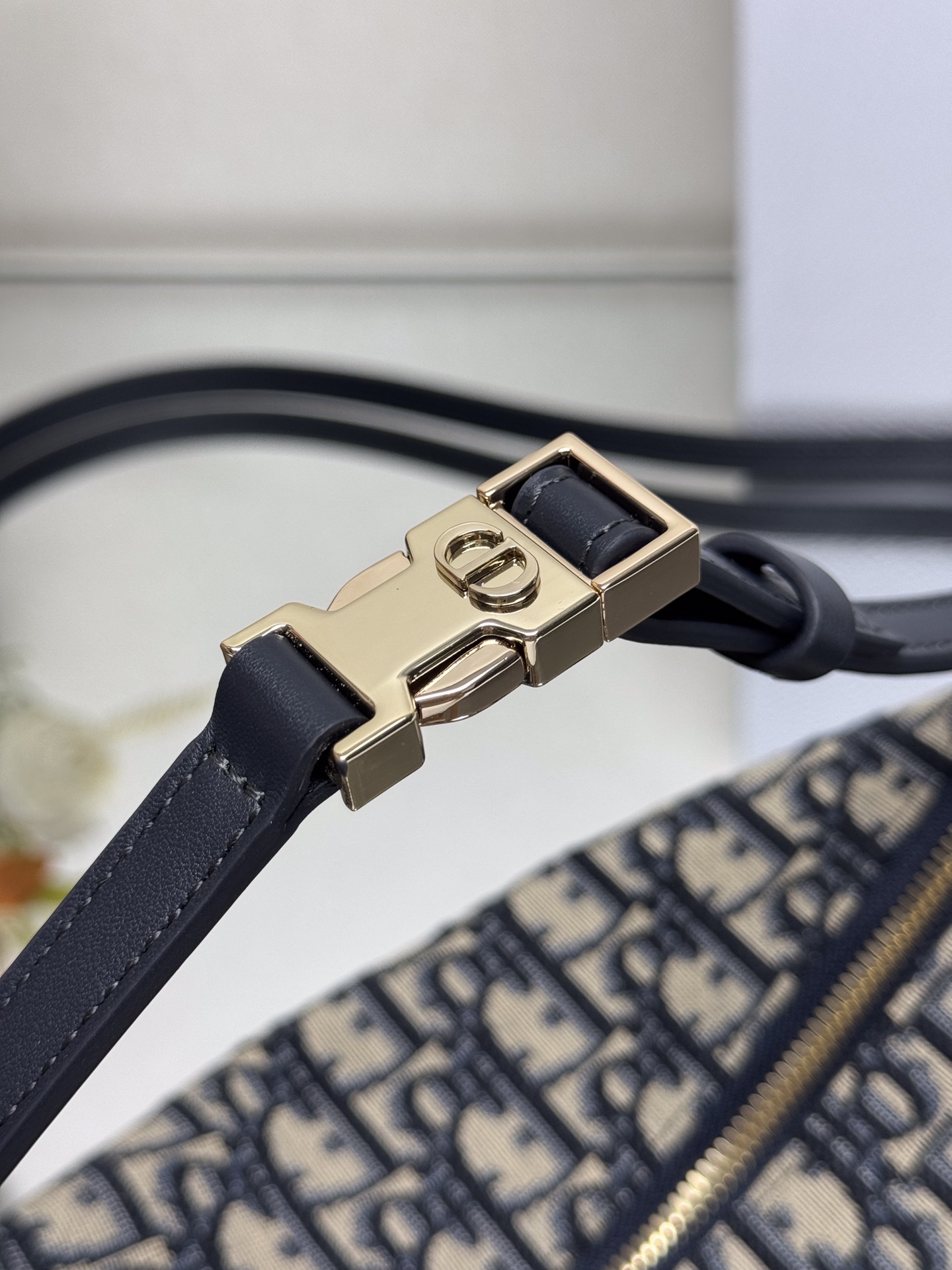 Dior Natural Color Series Old Flower Embroidered Handbag 5554