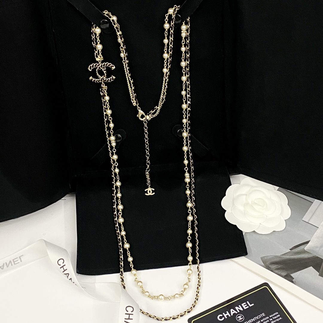 CHAN 24 black gold leather double C pearl leather necklace