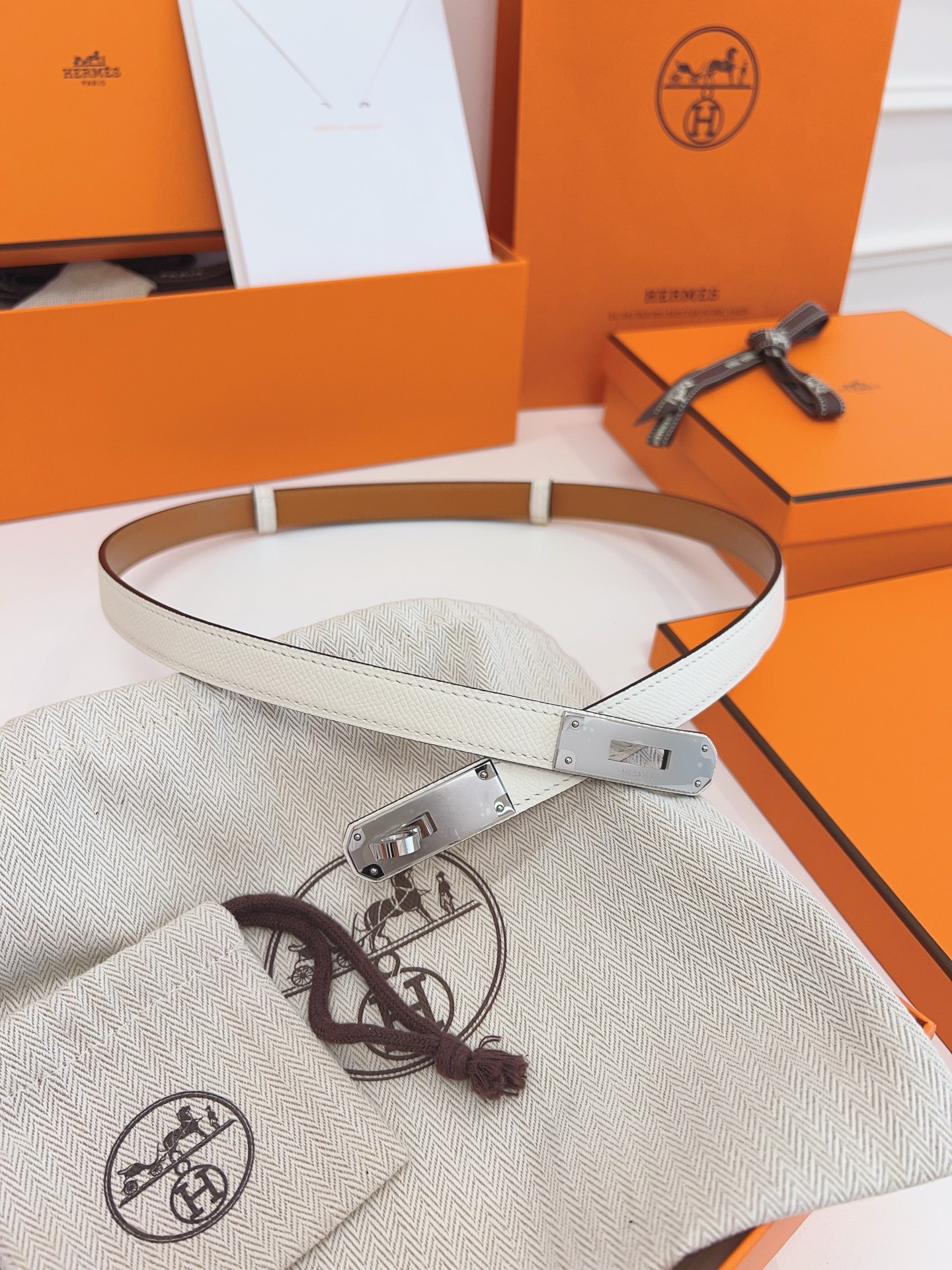 Hermès Women's Belt 1.8CM Width