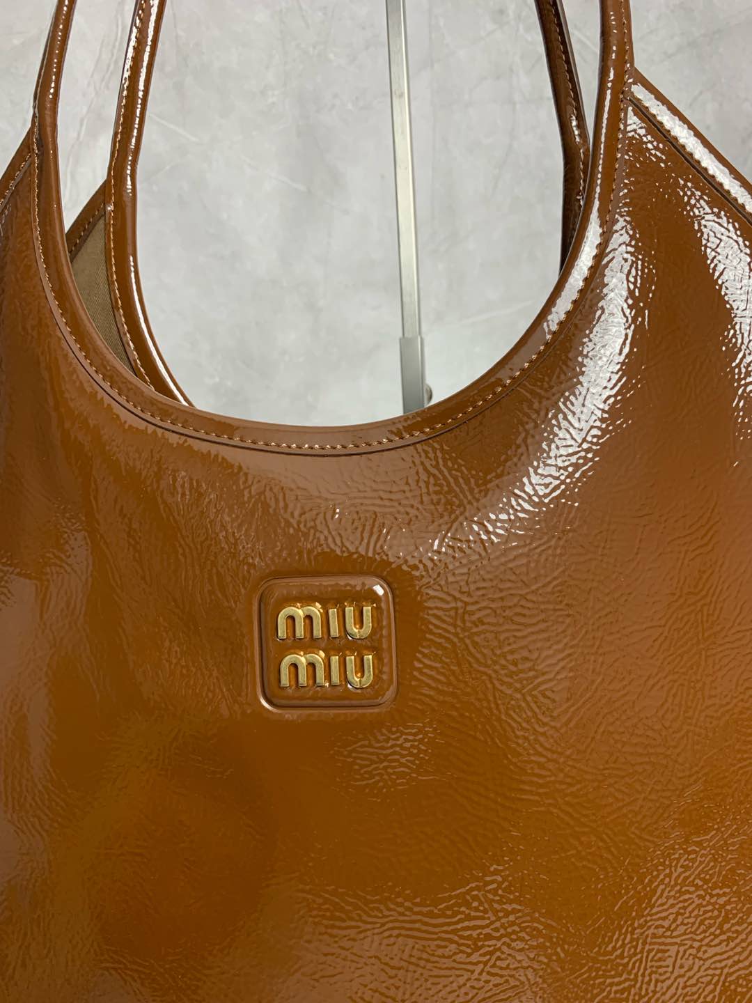 Miu Miu hobo tote 5BG231