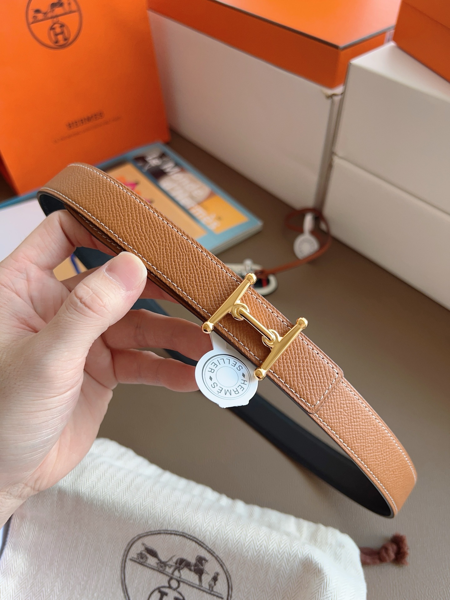 Hermès 2025 New Women's Double-Sided Belt 2.4cm Width