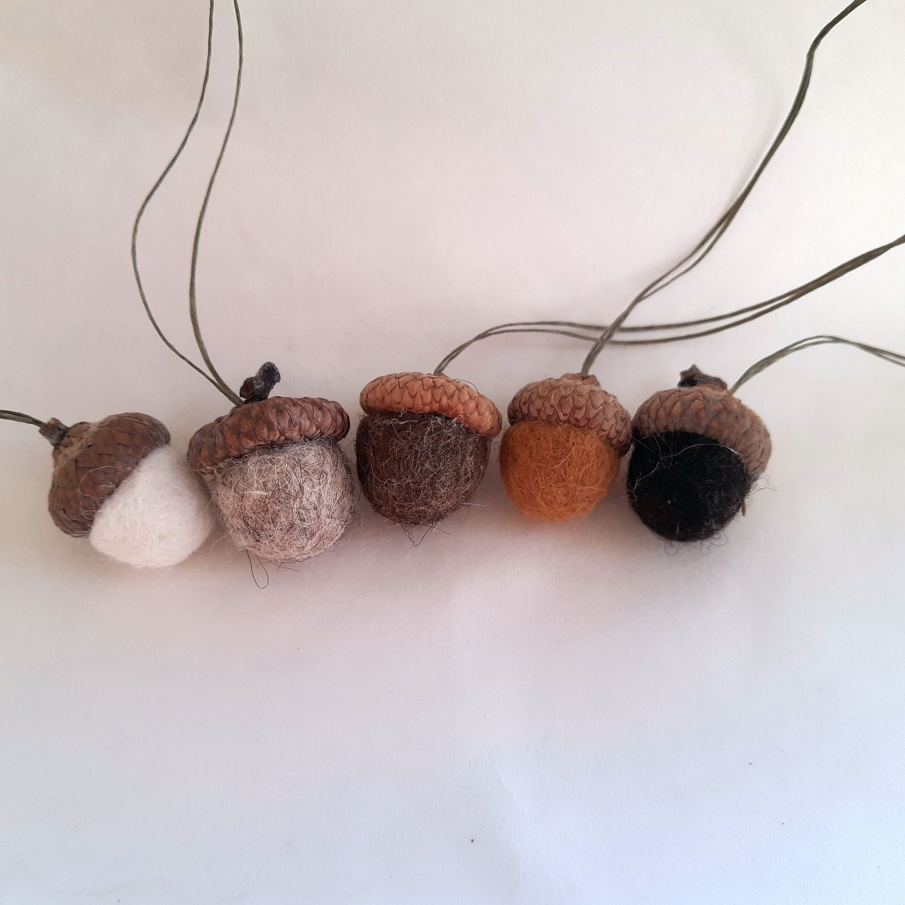 🌰Set of 5 Handmade Wool Felt Acorn Ornaments