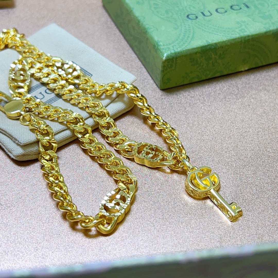 Gucci Anger Forest GG Flat Chain Key Necklace