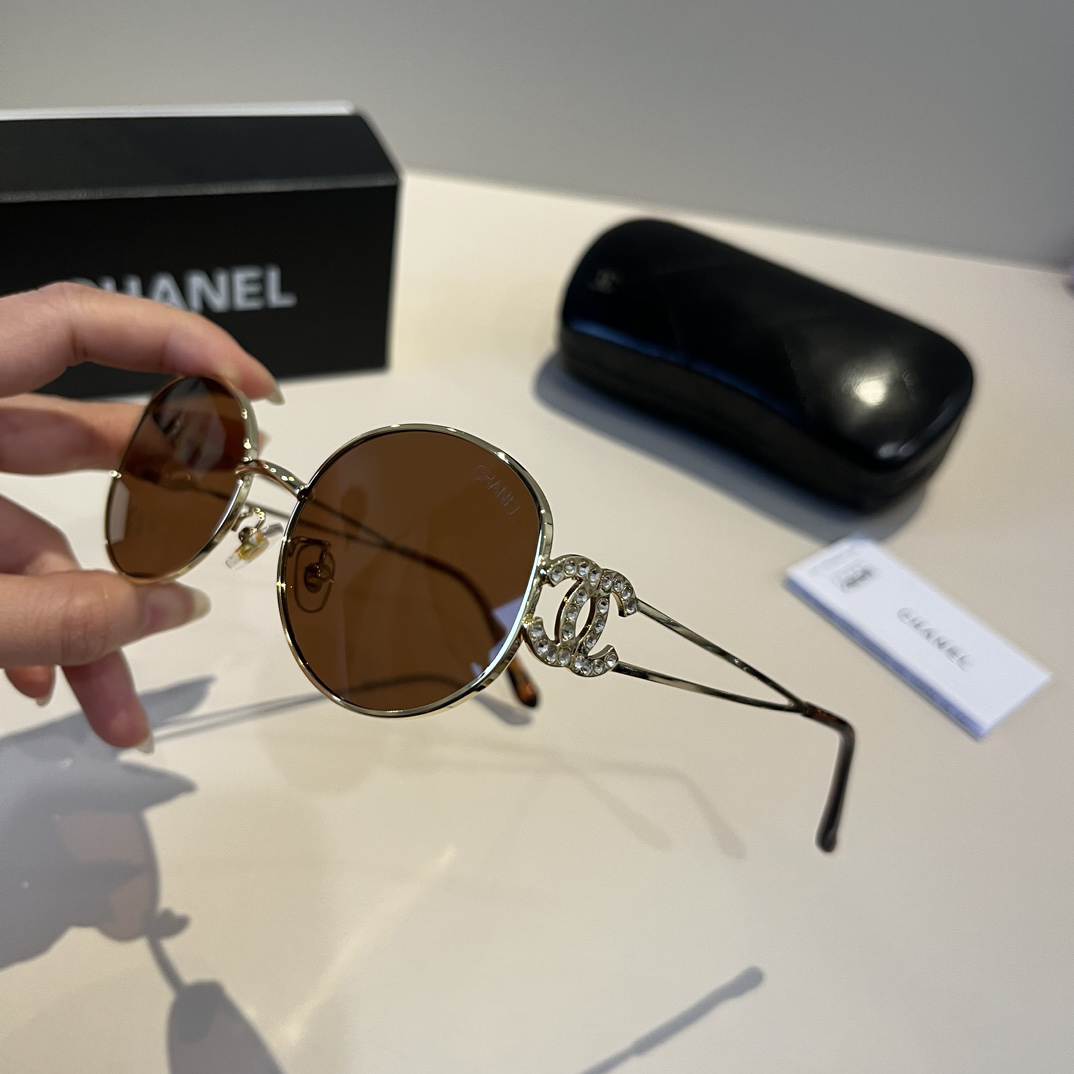 Chanel round frame sunglasses