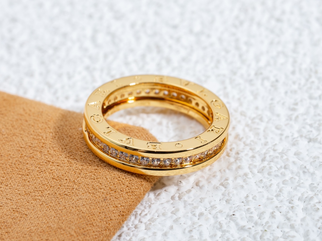 Bulgari zero single ring with diamond ring