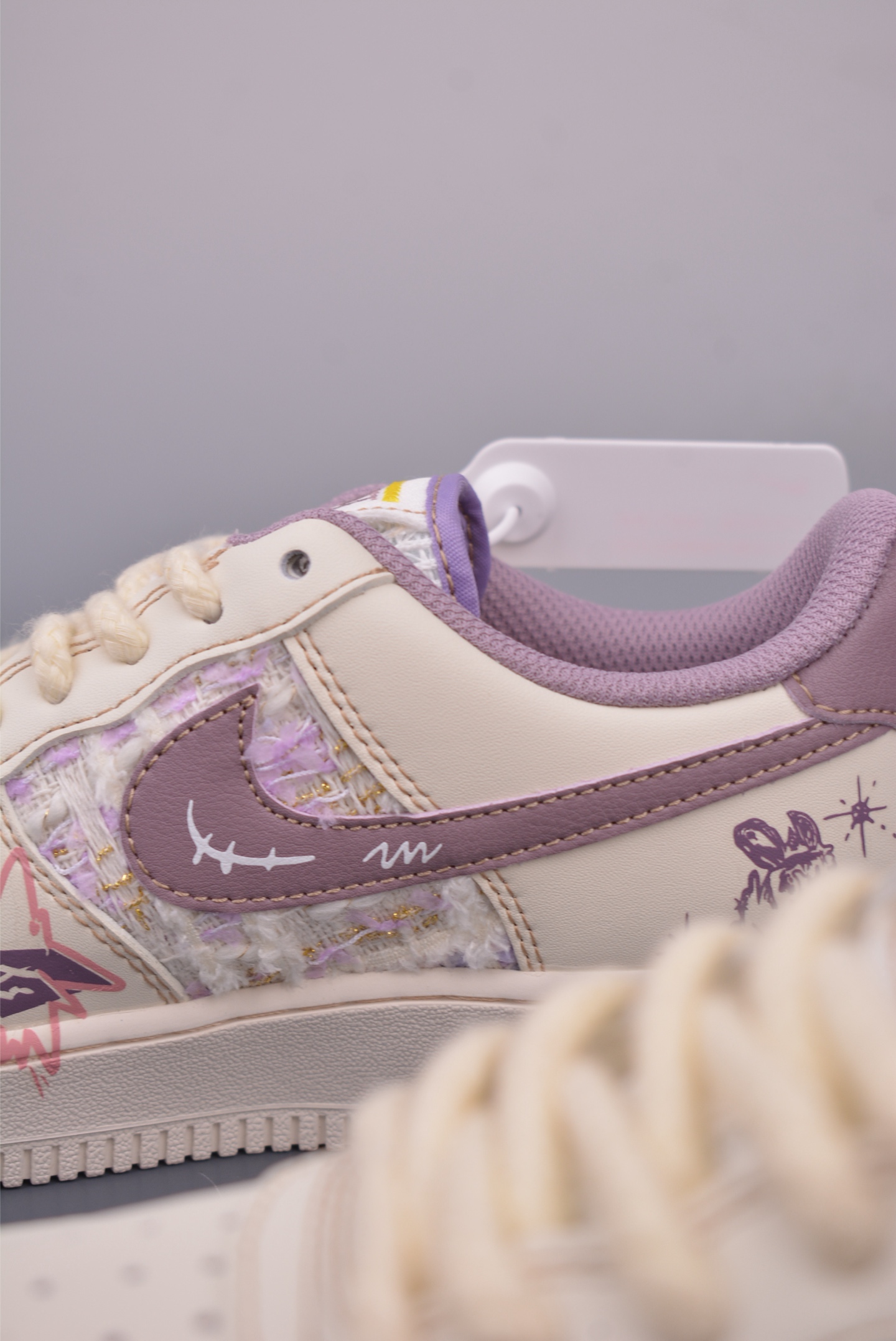 Nike Air Force 1 07 LV8 Low 