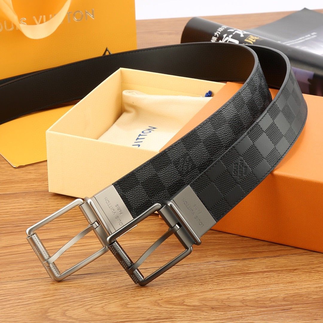 Louis Vuitton Damier engraved buckle calfskin belt 4CM wide