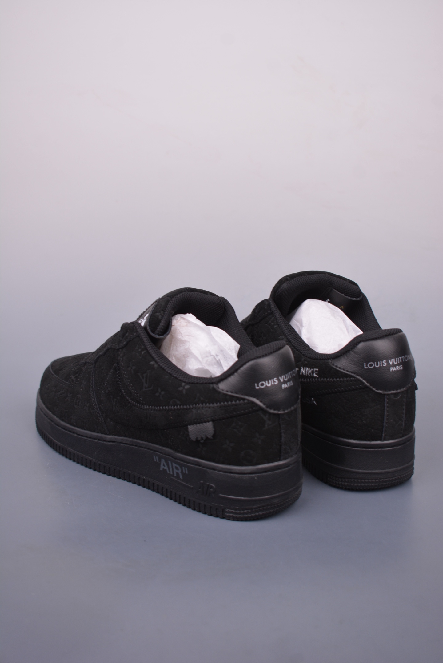 Louis Vuitton x Nike Air Force 1'07 LV8 Low 