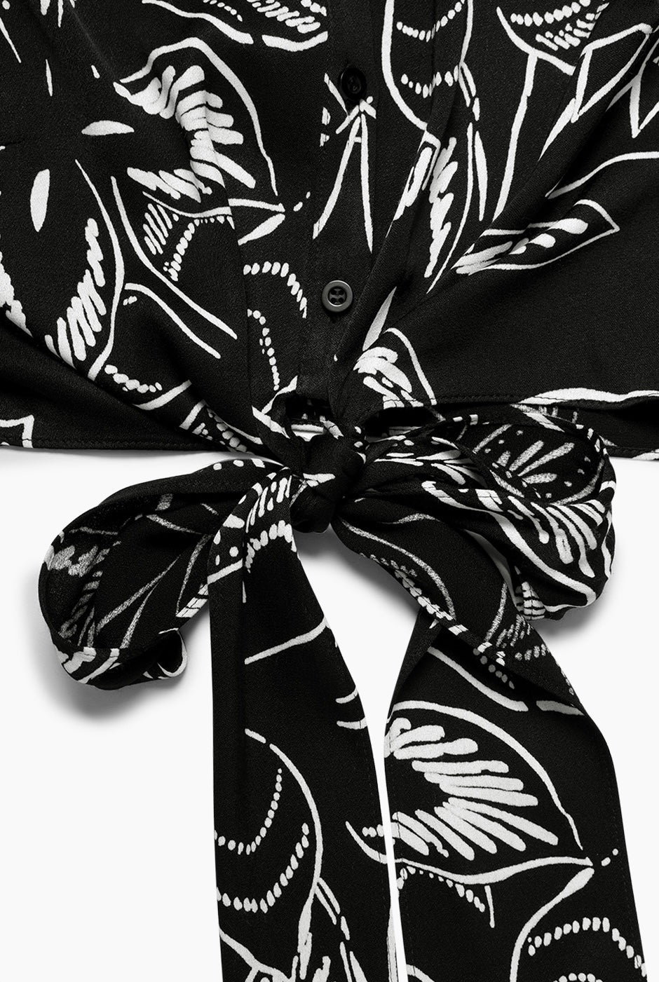 Blusa con amarre frontal