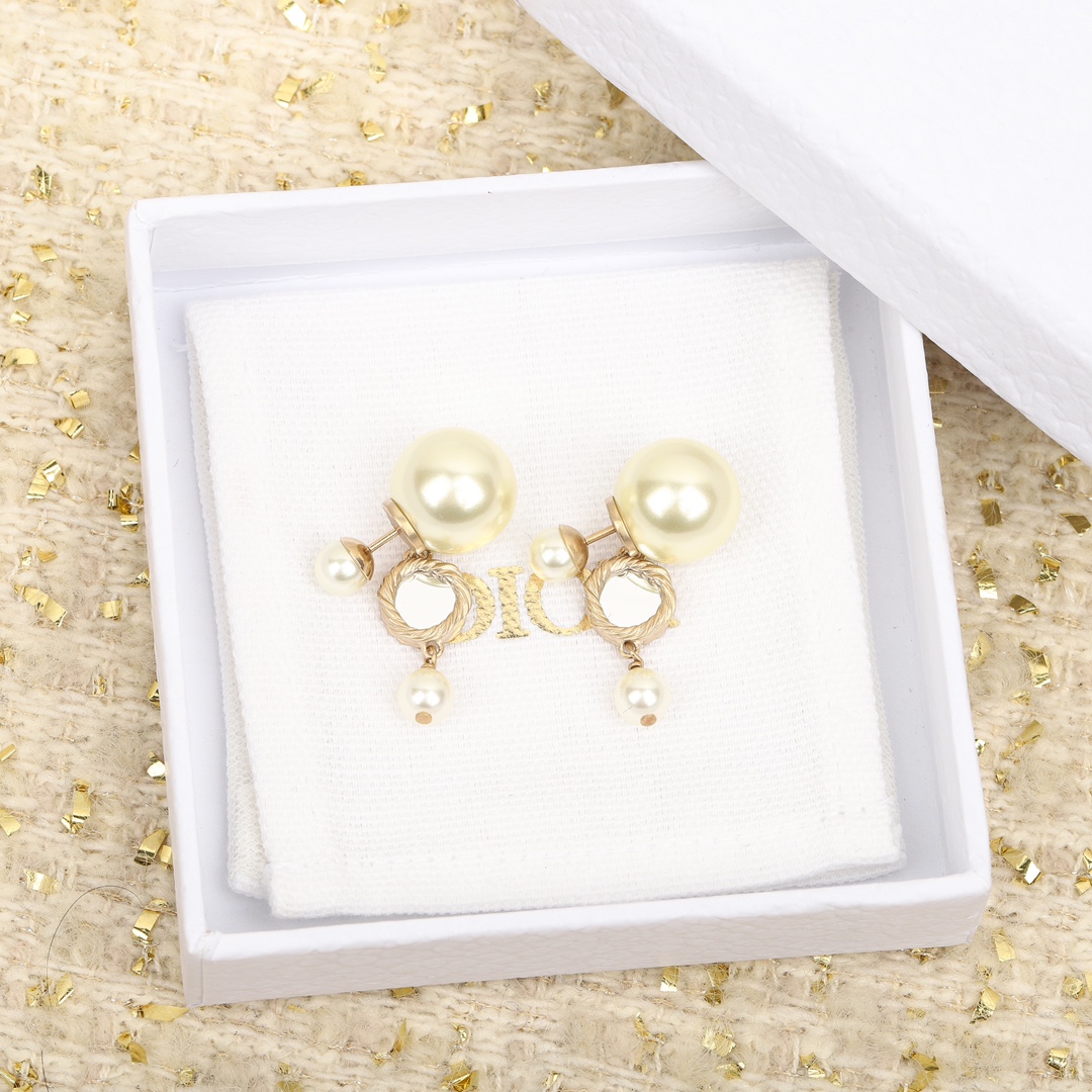 Dior Large and small pearl mirror earrings