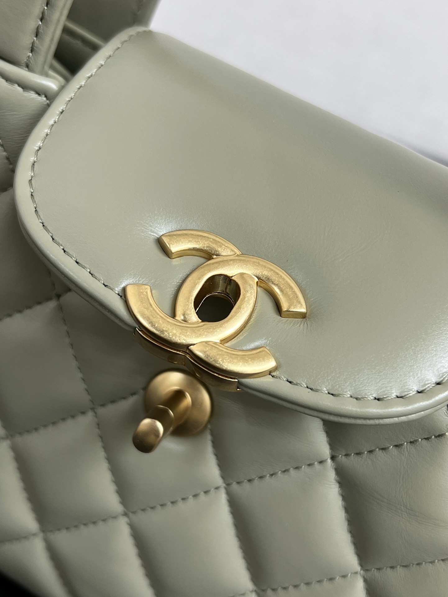 Chanel 25c large kelly diamond handbag 99300