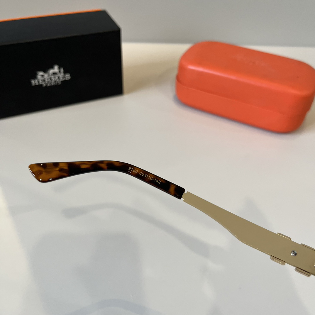 Hermes Square Frame Sunglasses