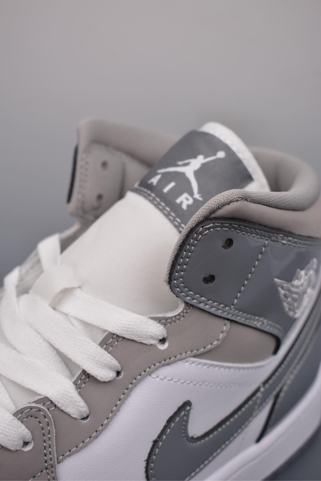 Air Jordan 1 Mid Off-White HF3216-100