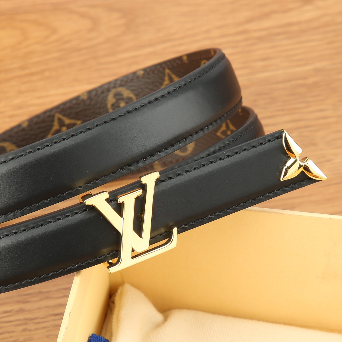 Louis Vuitton Classic Monogram Double-Sided Women's Belt 2CM Width