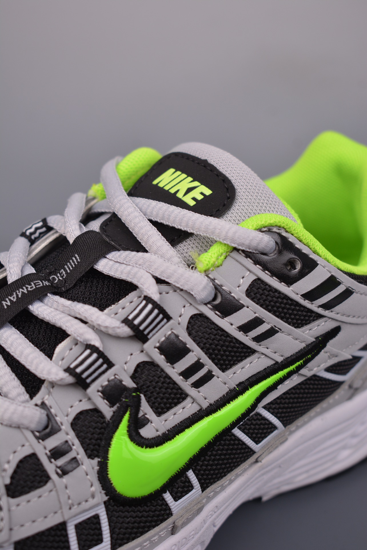 Nike P-6000 PremiumElectric Green CD6404-005