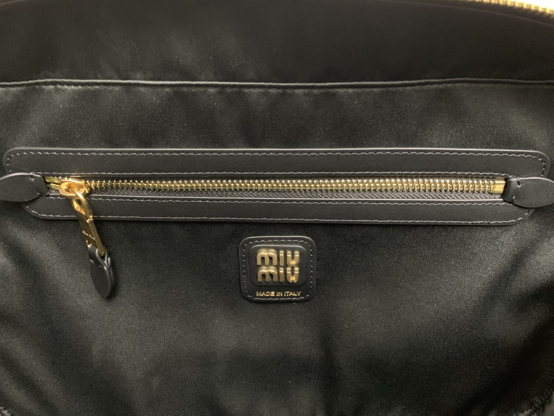 Miu Miu Brown Leather Briefcase 5BB117