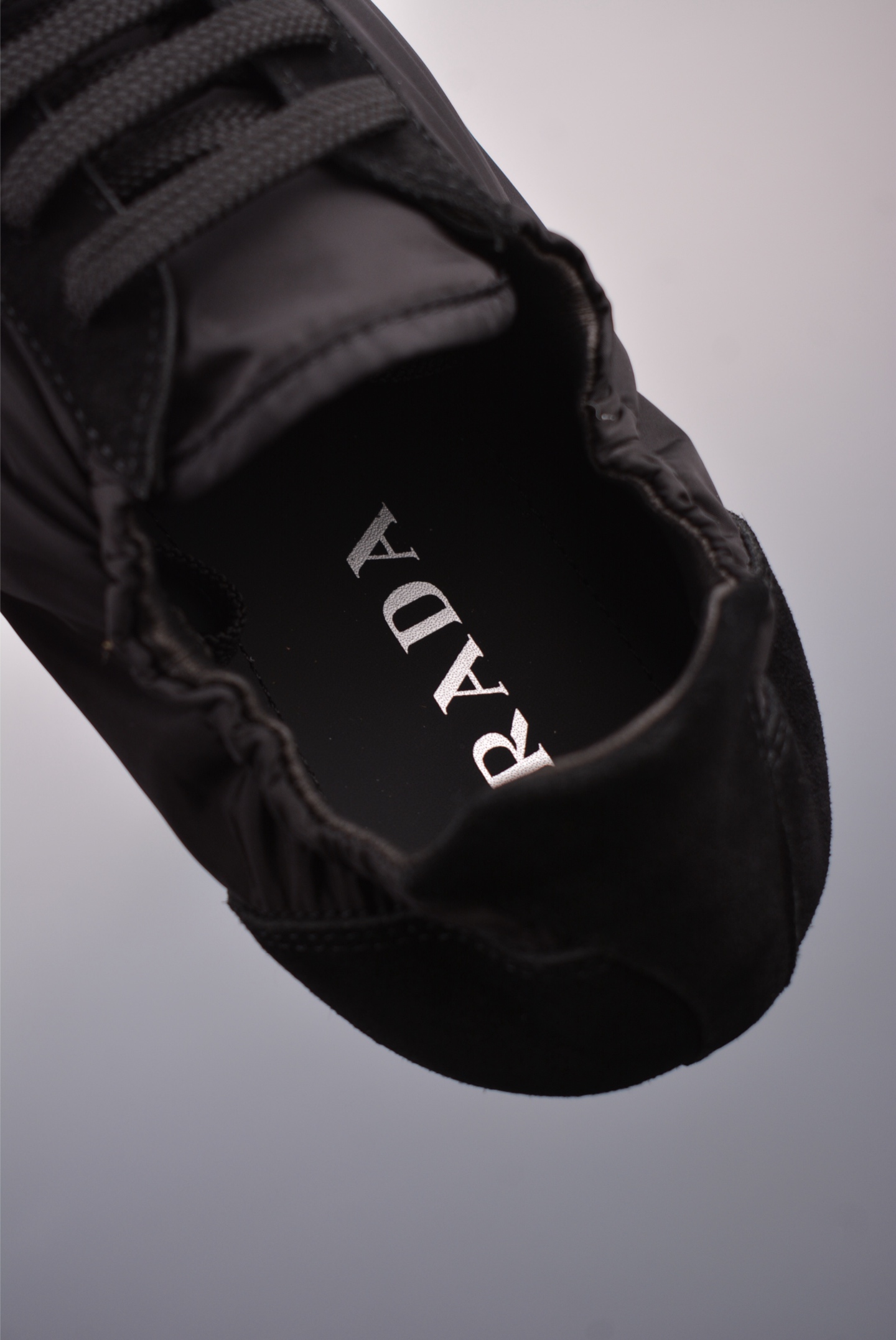 Prada SpringSummer Show Thin-soled German Training Shoes Black