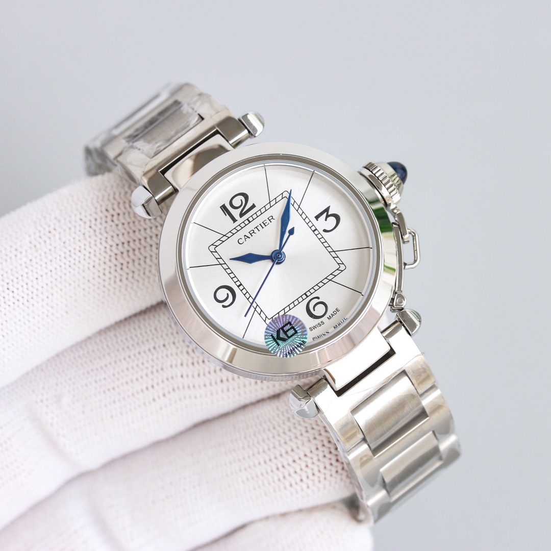 Cartier's classic never-ending kettle Kapasha series