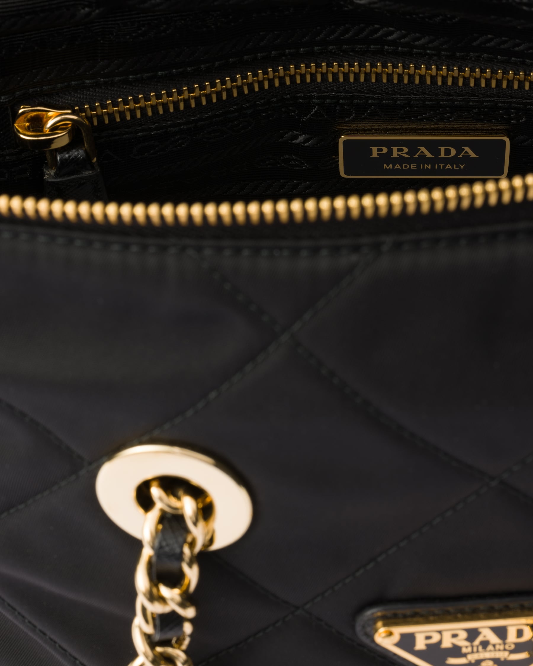 Prada Re-Edition 1995 Chaîne Re-Nylon Tote1BG468_2AOS_F0002_V_COO
