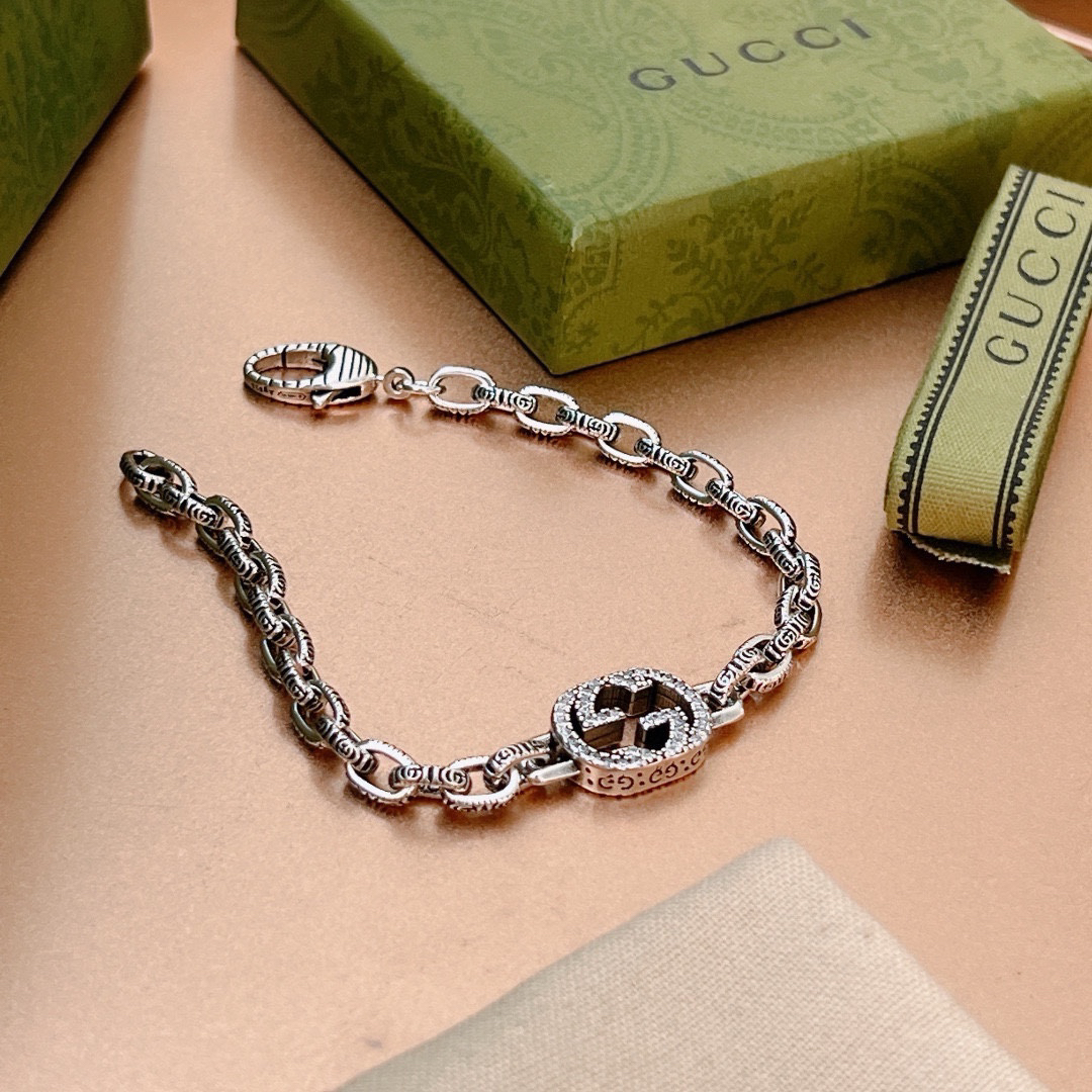 Gucci GG diamond vintage bracelet