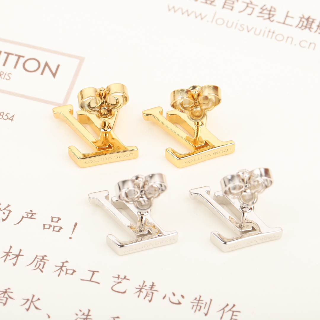 Louis Vuitton Smooth Earrings