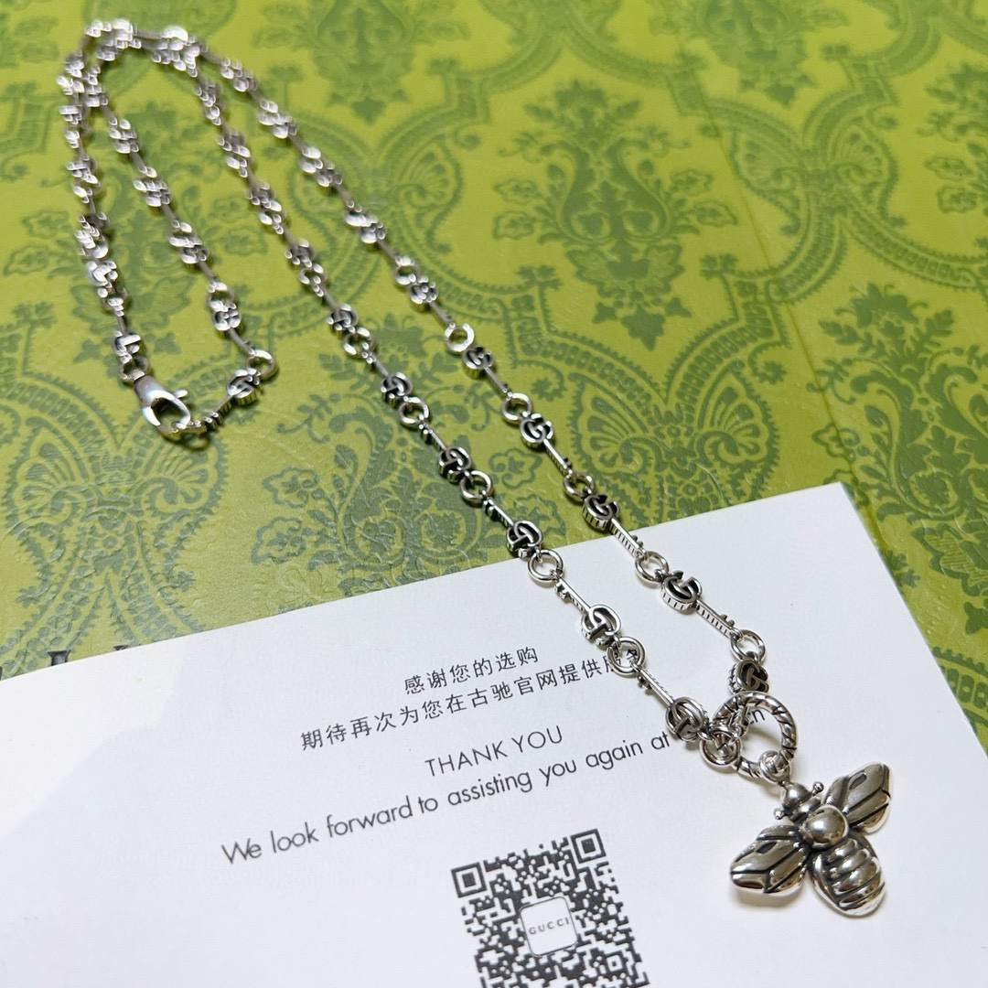 Gucci Anger Forest series new double G bee retro necklace