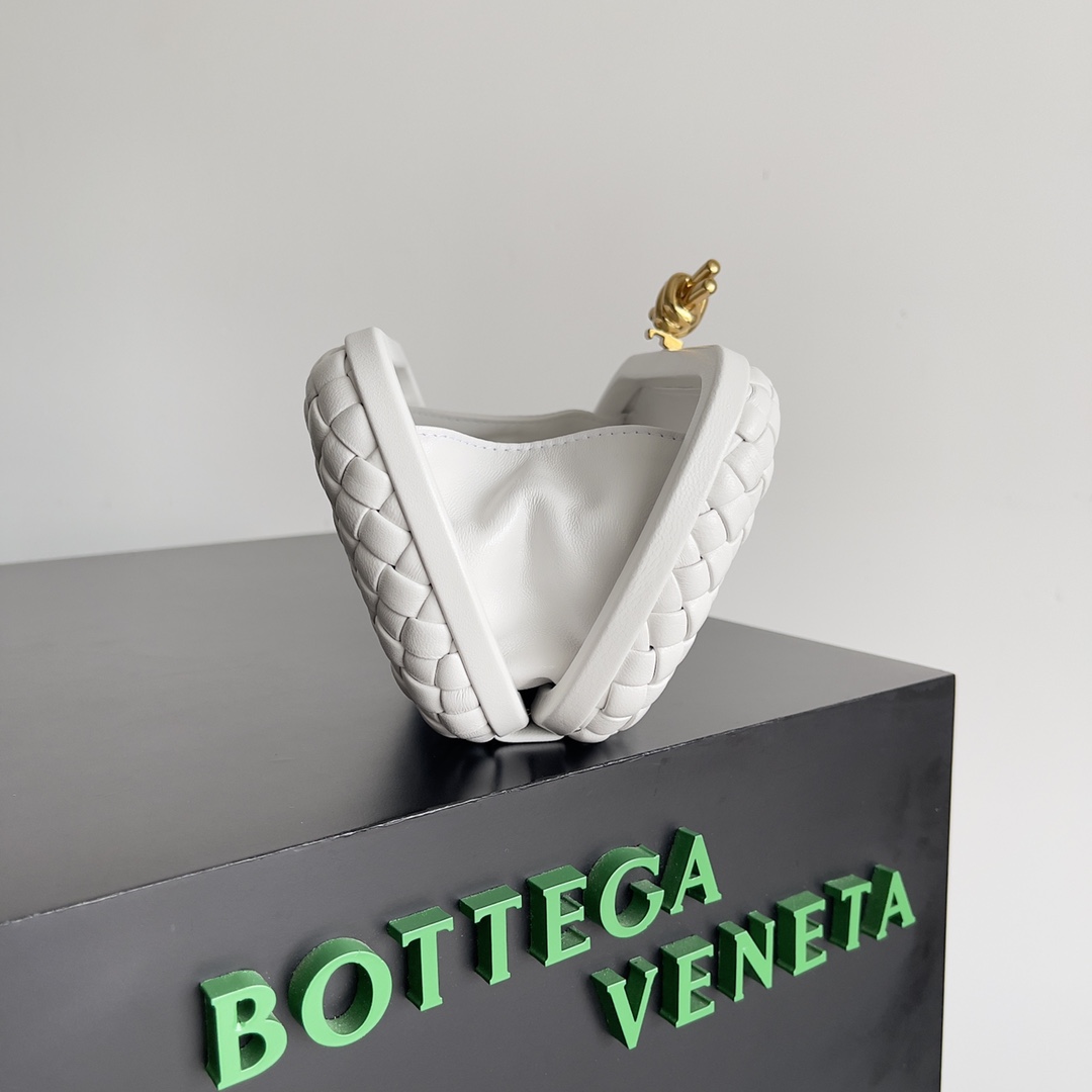 Bottega Veneta 24 Spring Fashion Braided Evening Bag 717622