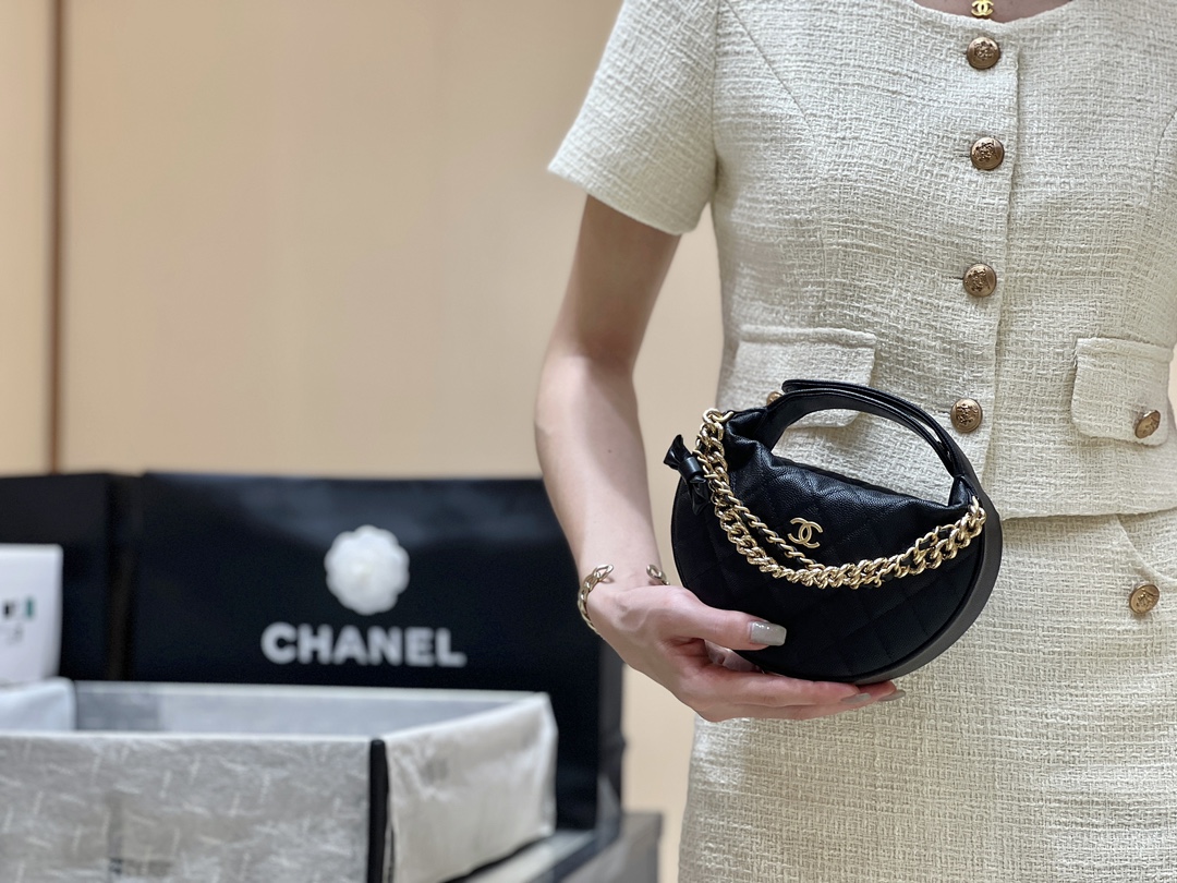 Chanel 24S Spring/Summer Collection Handbag AP3943 00108