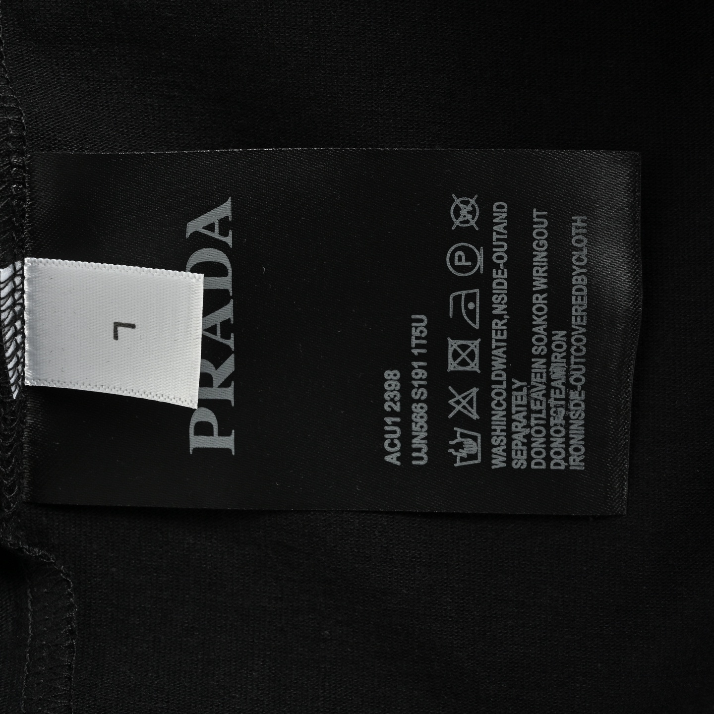 Prada 25ss short-sleeved shirt with small logo patch embroidery on chest