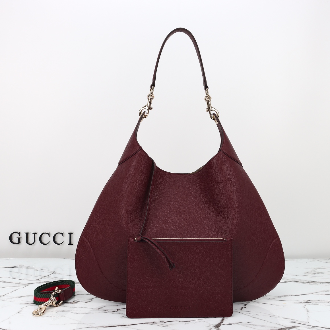 ci B large shoulder bag ‎820169 AAEJU 6248