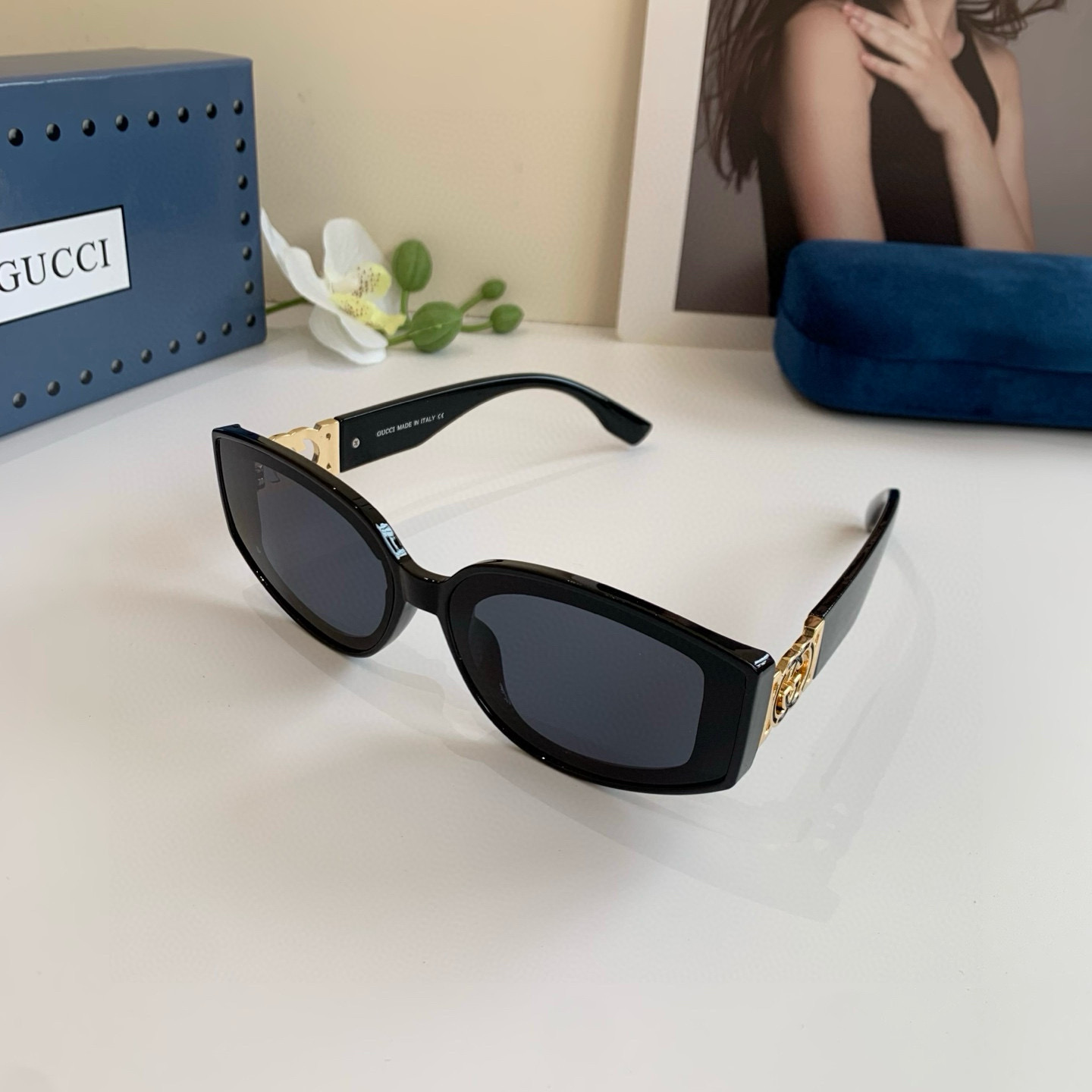 Gucci Round Frame Sunglasses