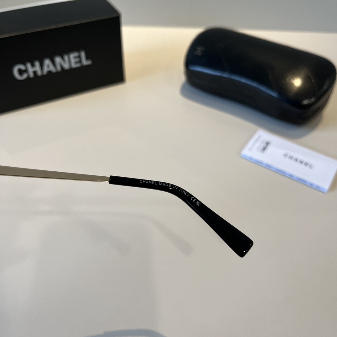 Chanel round frame sunglasses