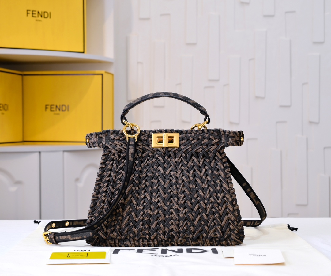 FENDI 2023SS EKABOO ISEEU Medium Handbag 3319
