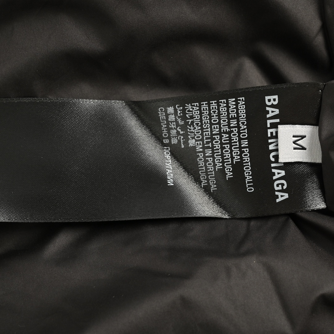 Balenciaga 24Fw flame-back stand-up collar down jacket