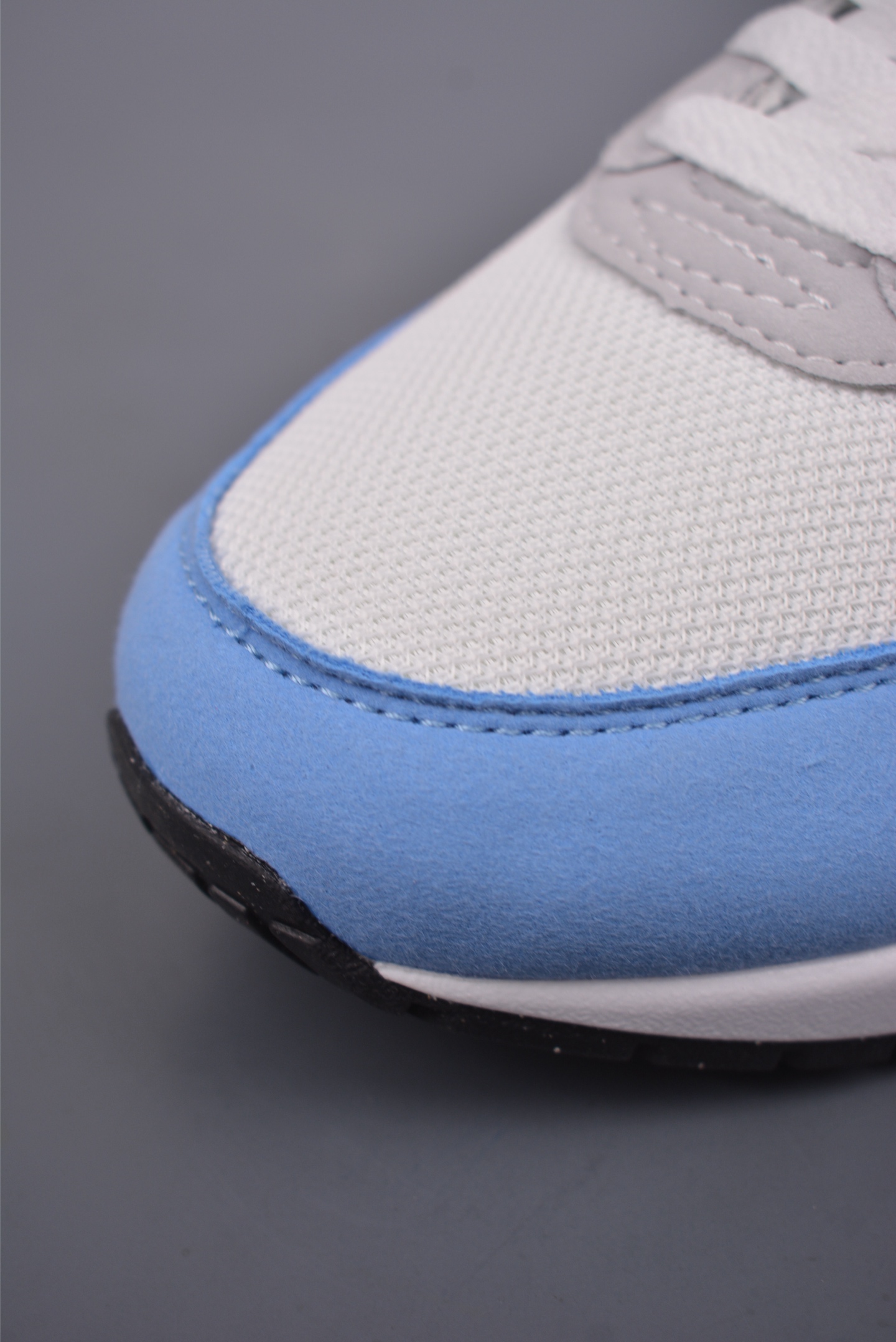 Nike Air Max 1'87 Original Series White, Blue and Gray