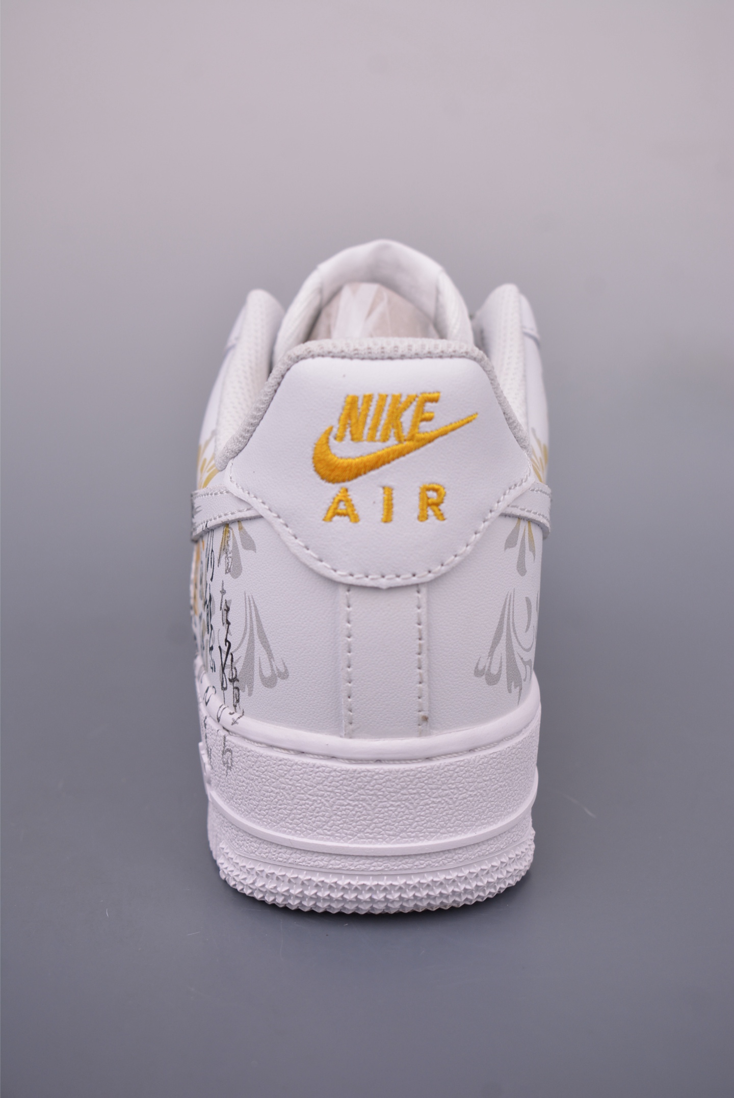 Nike Air Force 1 Low 