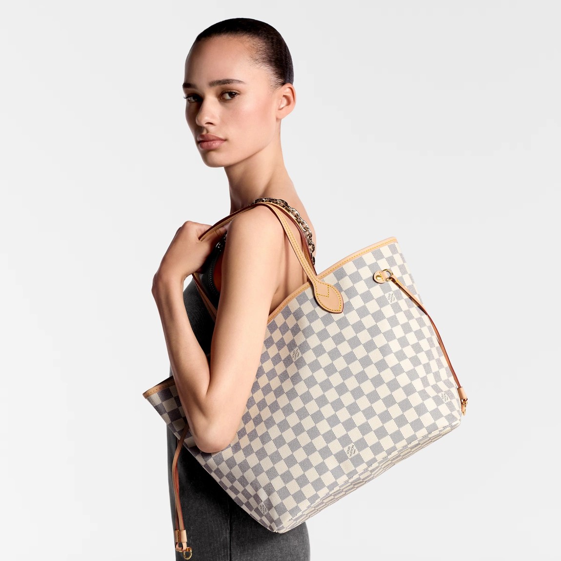 Neverfull MM Rose Ballerine N40603