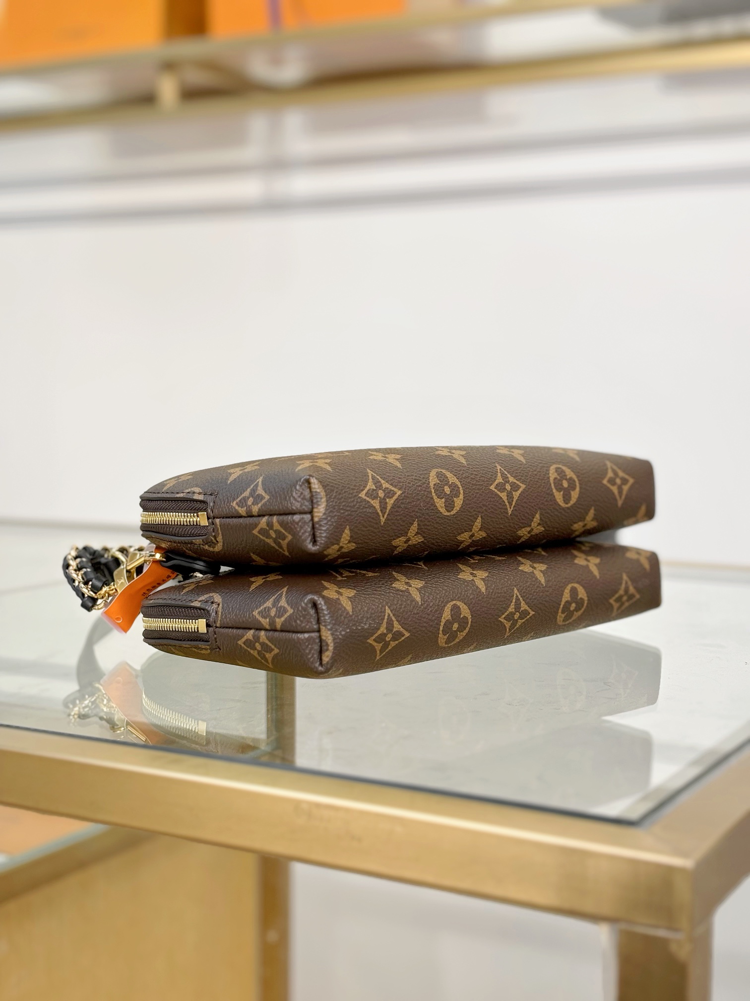 Louis Vuitton BE ALMA Handbag M12996