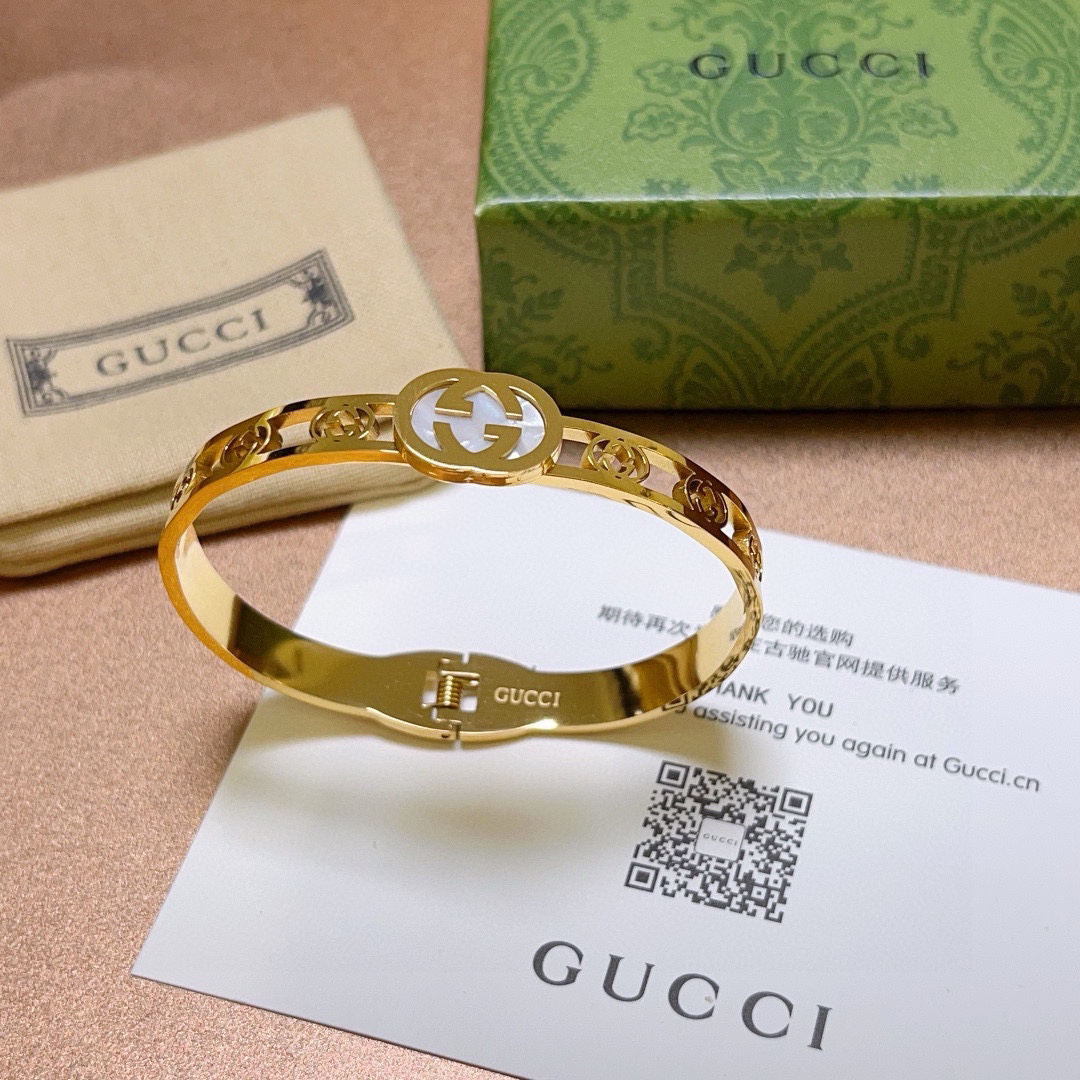 Gucci GG hollow bracelet