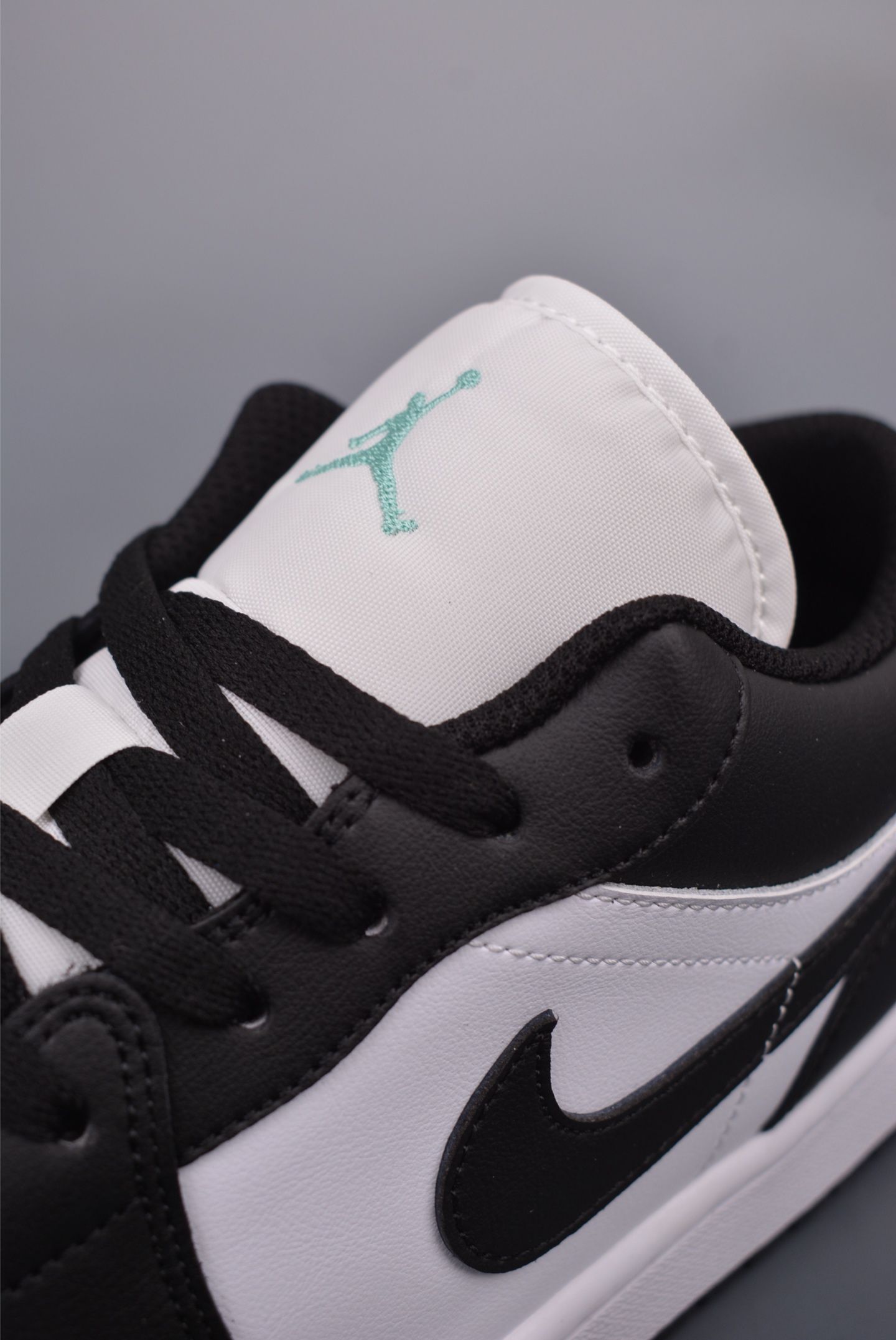 Air Jordan 1 Low Black and White Panda 553558-131