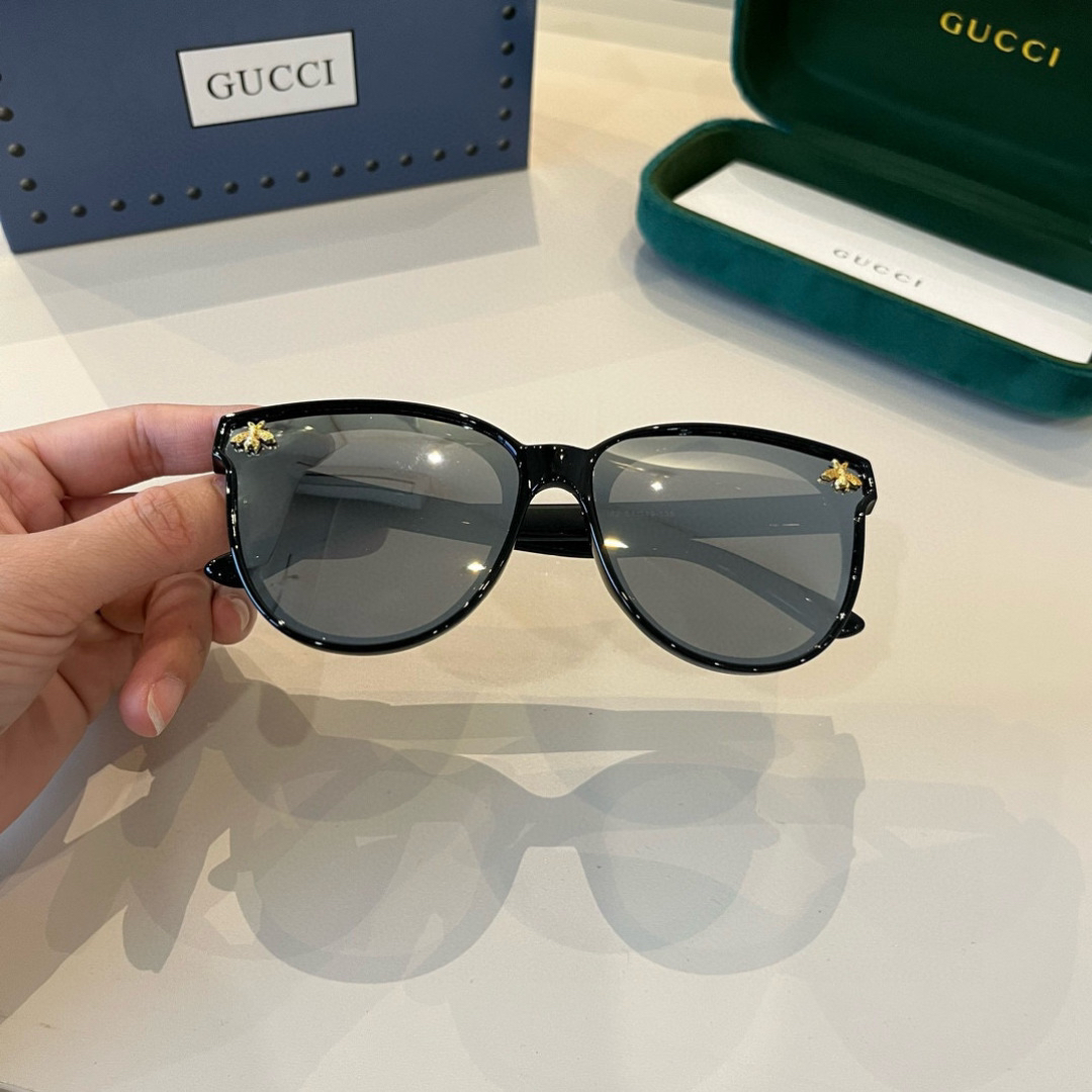Gucci Round Frame Sunglasses