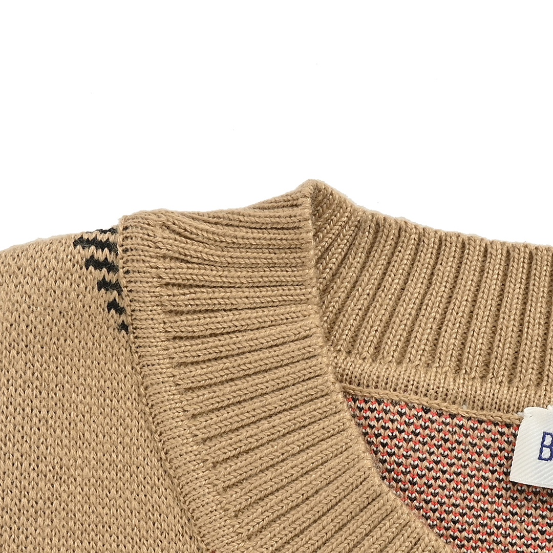 Burberry 24Fw diagonal check crew neck knitted sweater
