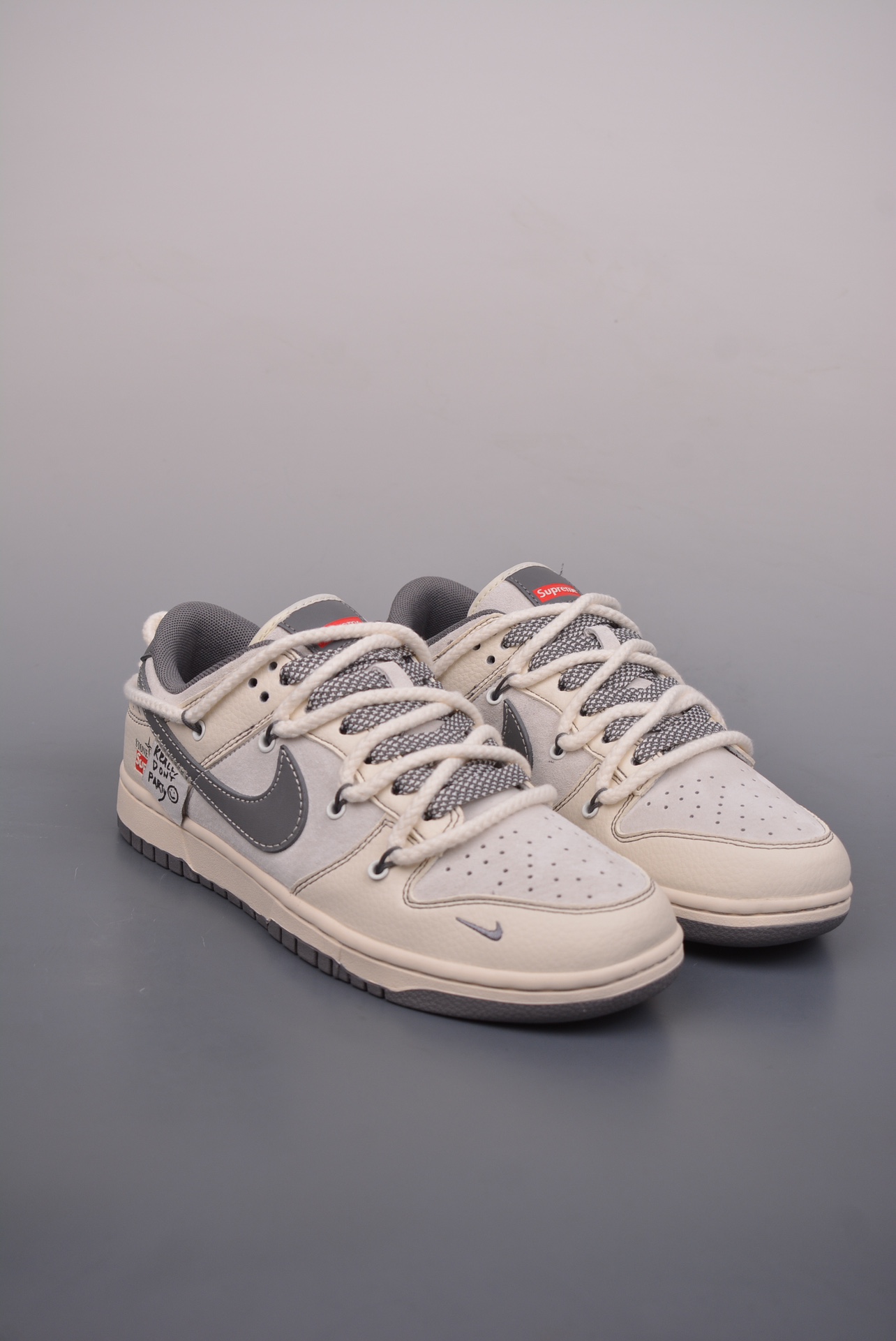 Stone Island x Supreme x Nike By You SB Dunk Low Retro SP Beige Dark Grey YX5066-203